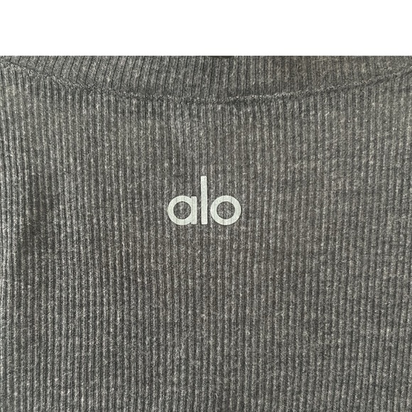 ALO Yoga Gray Ribbed Tank Top - Picture 4 of 4
